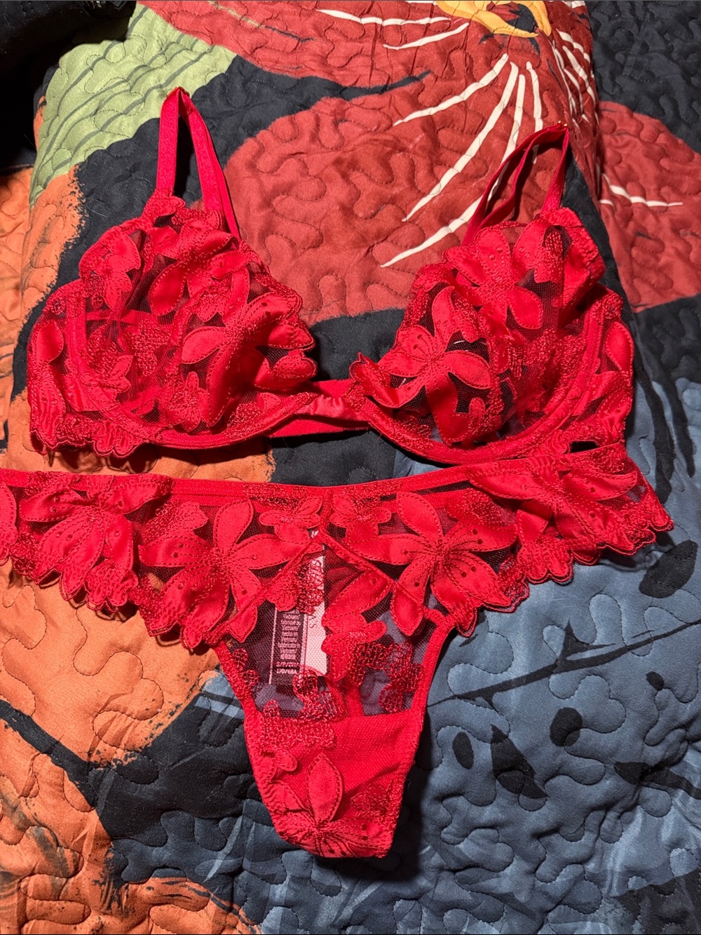 Victoria’s Secret red Lace Floral Bra & Thong Set - Women Intimates